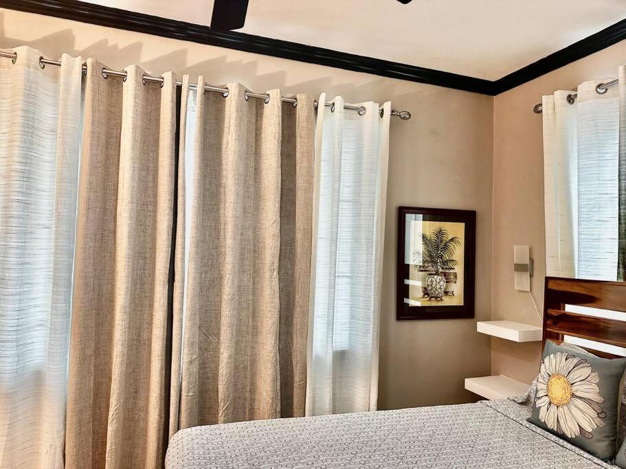 The Shelton Tower 1 Appartement Montego Bay Buitenkant foto